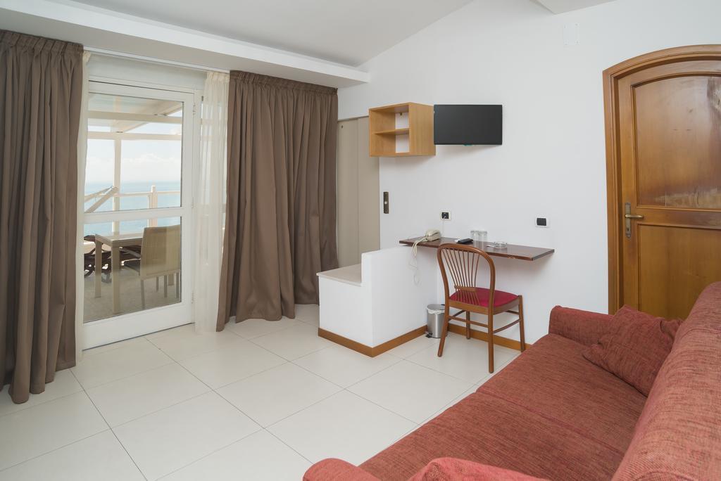 Villa Scapone ماتيناتا المظهر الخارجي الصورة